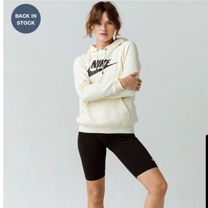 NIKE BIKER SHORTS 🖤